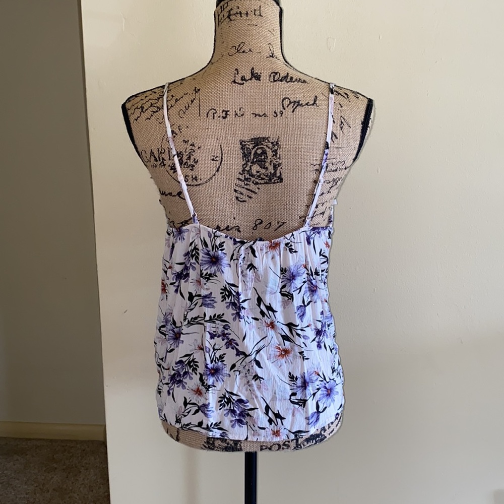 🆕American Eagle Flowy Floral Crop Top - Picture 5 of 8